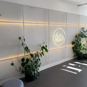 b6867184-2f2b-4573-adfe-9760d70e827e